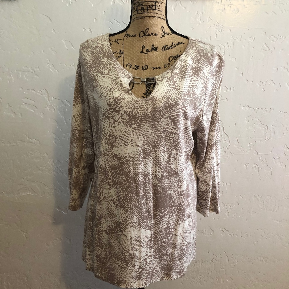 Dana Buchman blouse, size XL